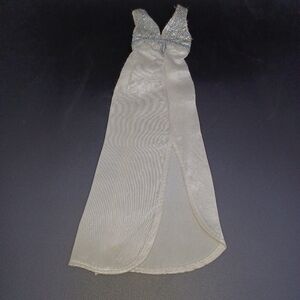 Extremely Rare Barbie #2304 "Fabulous Gown For Nights on the Town" Dress Only